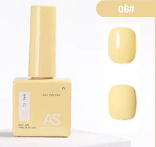 Gel semipermanente color amarillo mantequilla